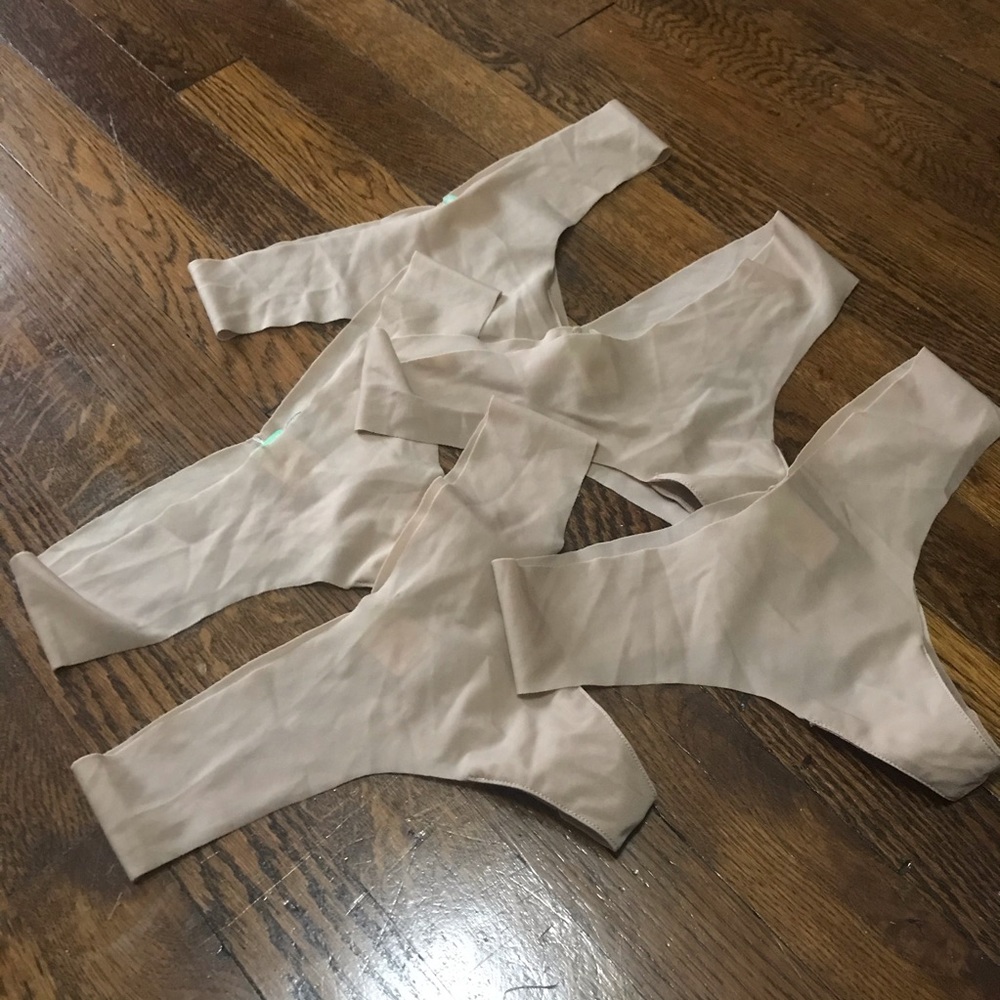 Nwt 5 no show tan thongs